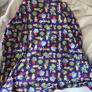 Bumblito Reva Car sear/nursing cover Bee Covered